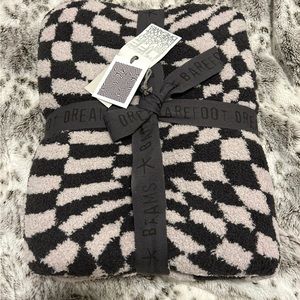 Barefoot Dreams Checkered Blanket carbon/silver